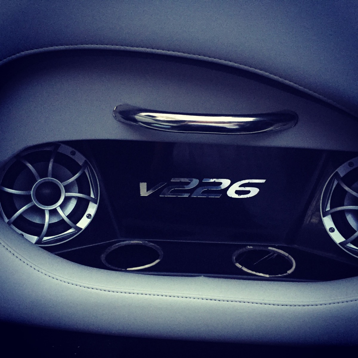 Interior audio: Stern speaker pods