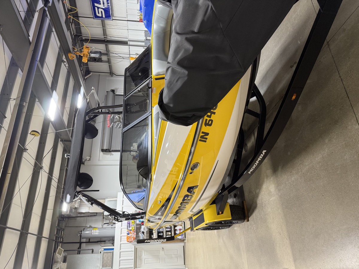 Marine: Tinting a boat windshield